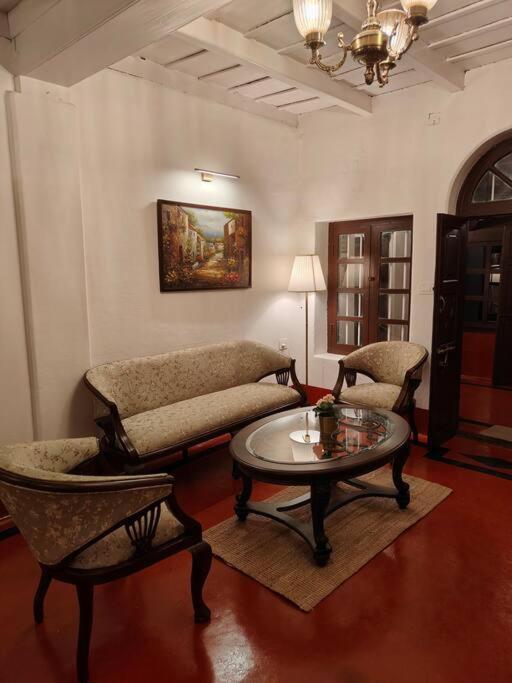 A Quaint Cottage With Rajah'S Seat View. Madikeri Zewnętrze zdjęcie