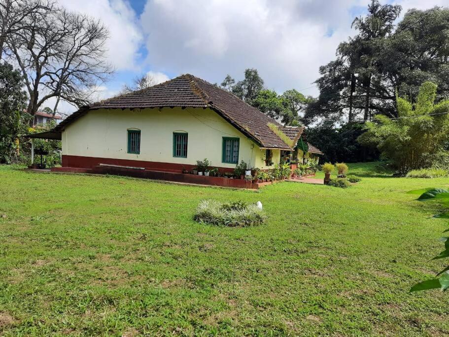 A Quaint Cottage With Rajah'S Seat View. Madikeri Zewnętrze zdjęcie