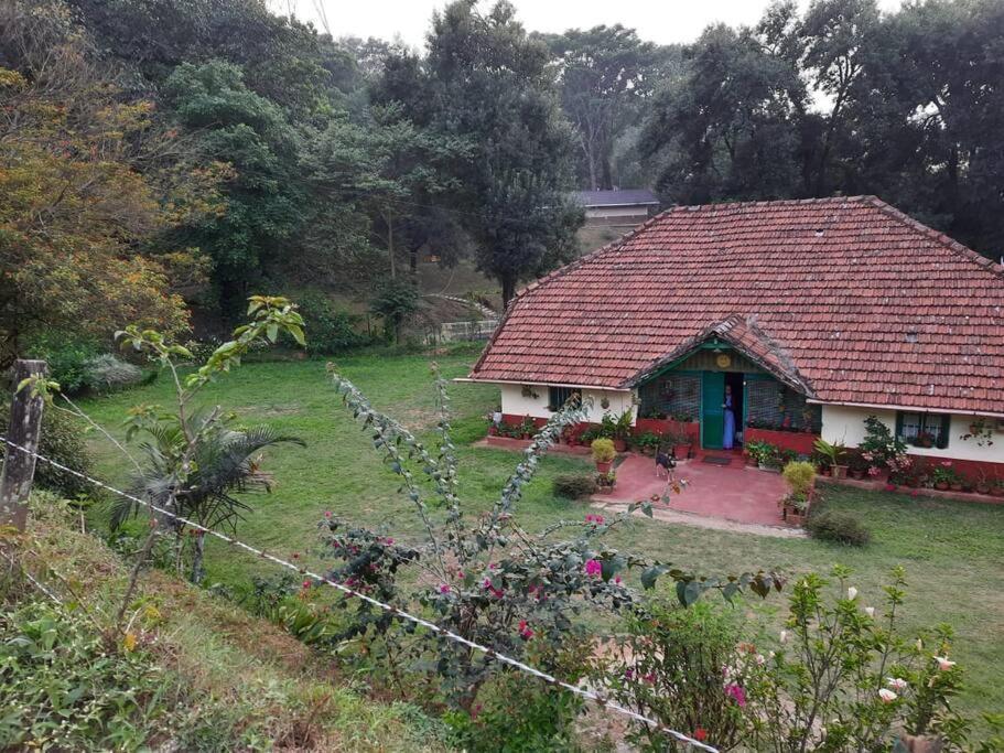 A Quaint Cottage With Rajah'S Seat View. Madikeri Zewnętrze zdjęcie